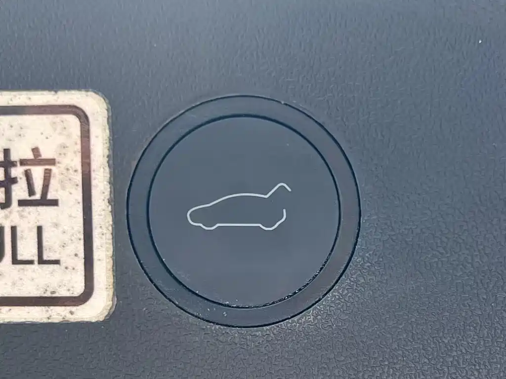 Tesla Model 3 — миниатюра 14