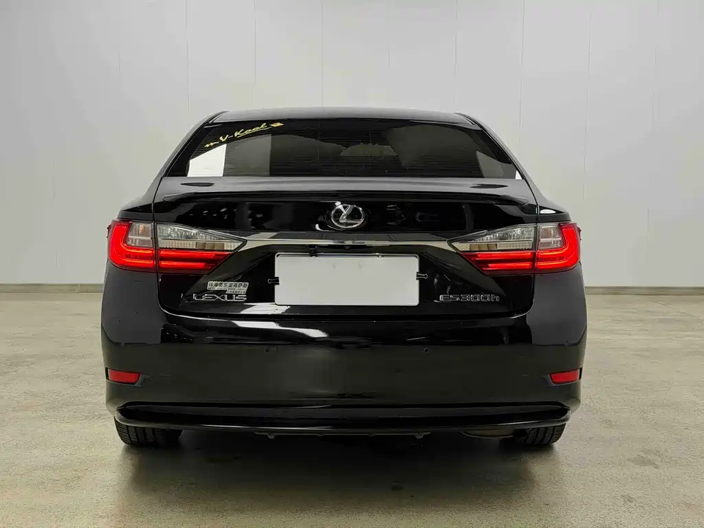 Lexus ES — миниатюра 4