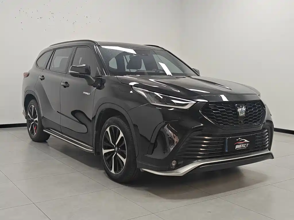 Toyota Crown Kluger — миниатюра 3