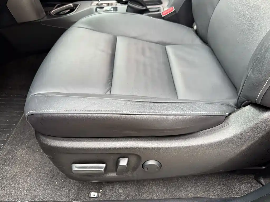 Toyota RAV4 — миниатюра 23