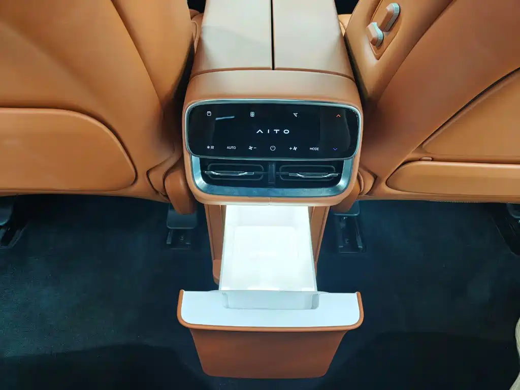 AITO AITO M7 — миниатюра 18