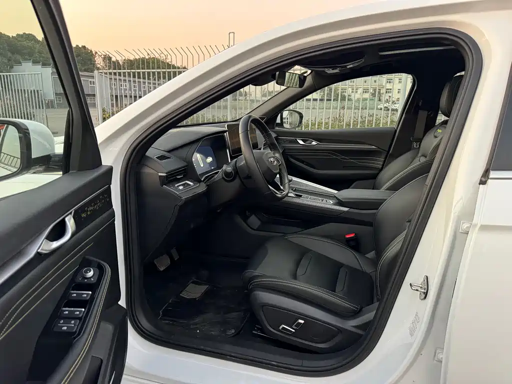 GEELY AUTOMOBILE XINGRUI