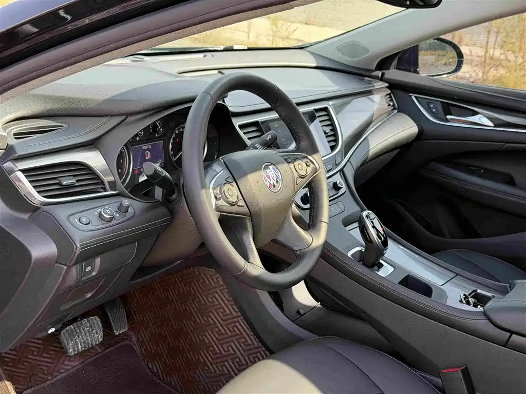 Buick LaCrosse — миниатюра 11
