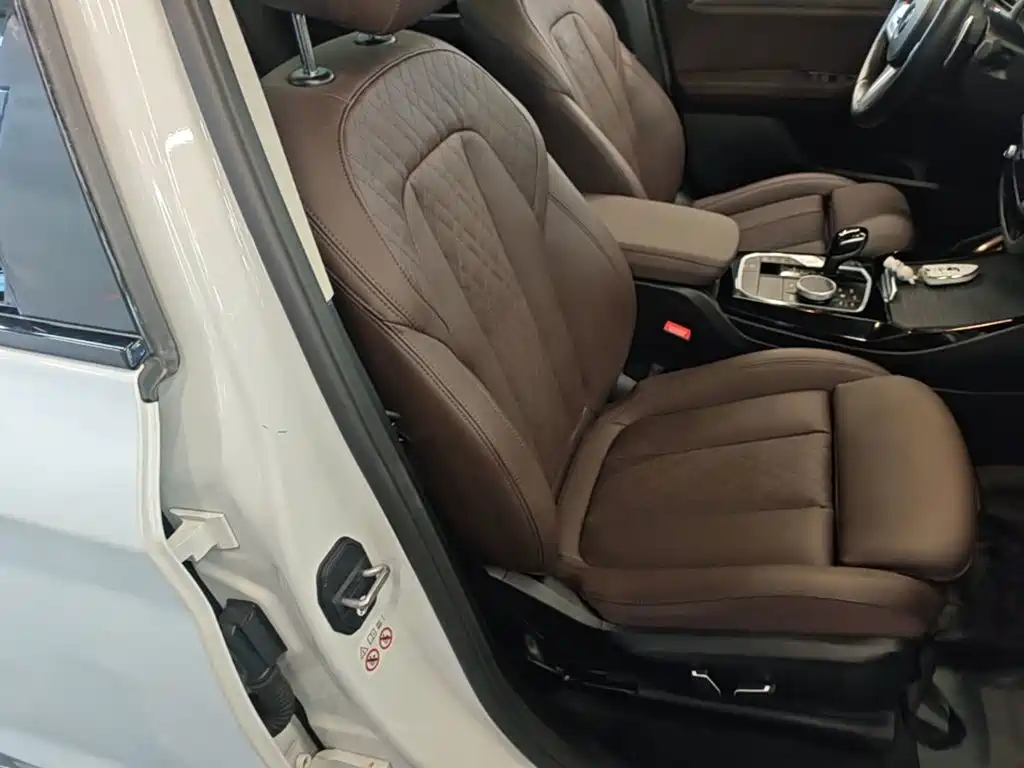 BMW X3 — миниатюра 25