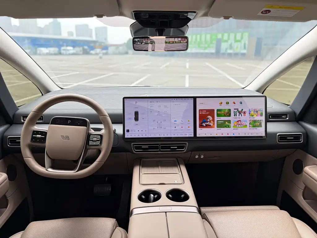 Li Auto MEGA 2025 Home