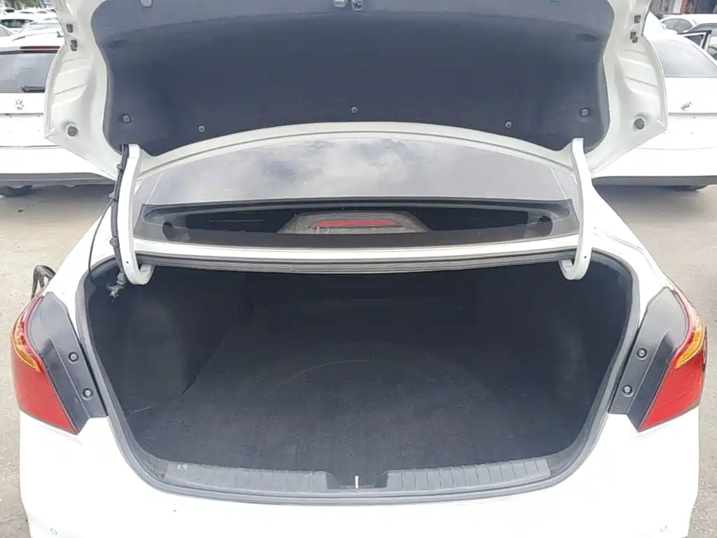 Hyundai Mistra — миниатюра 19