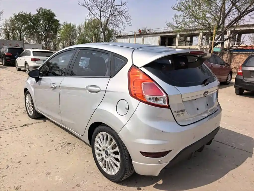 Ford Fiesta 2014 1.0 GTDi AT