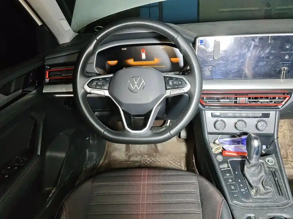 Volkswagen Lavida — миниатюра 3
