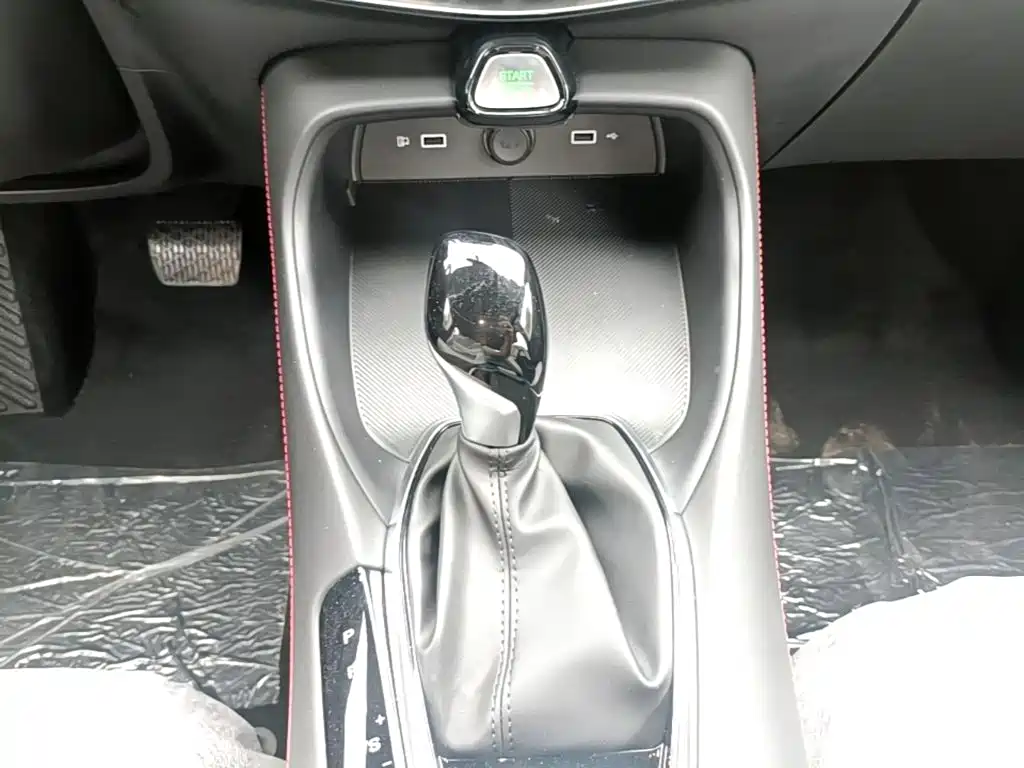 MG MG5 — миниатюра 14