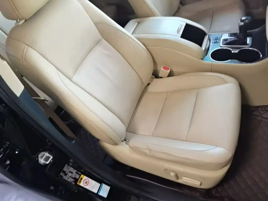 Toyota Highlander — миниатюра 25
