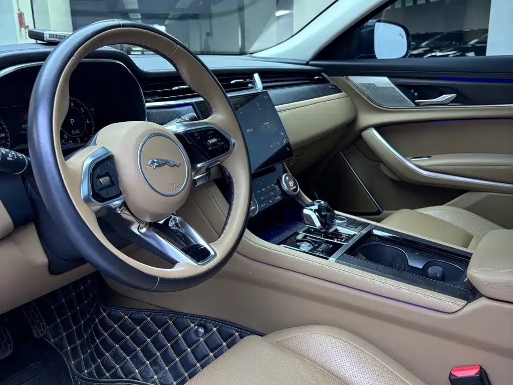 Jaguar XFL — миниатюра 5