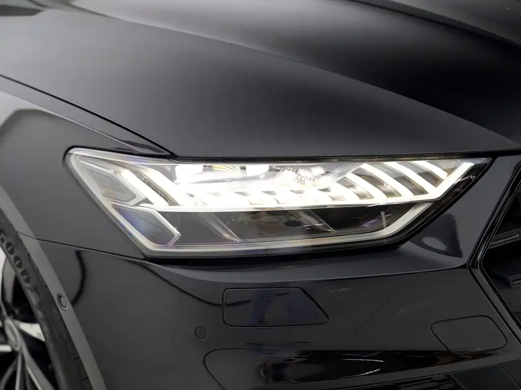 Audi A7L — миниатюра 22