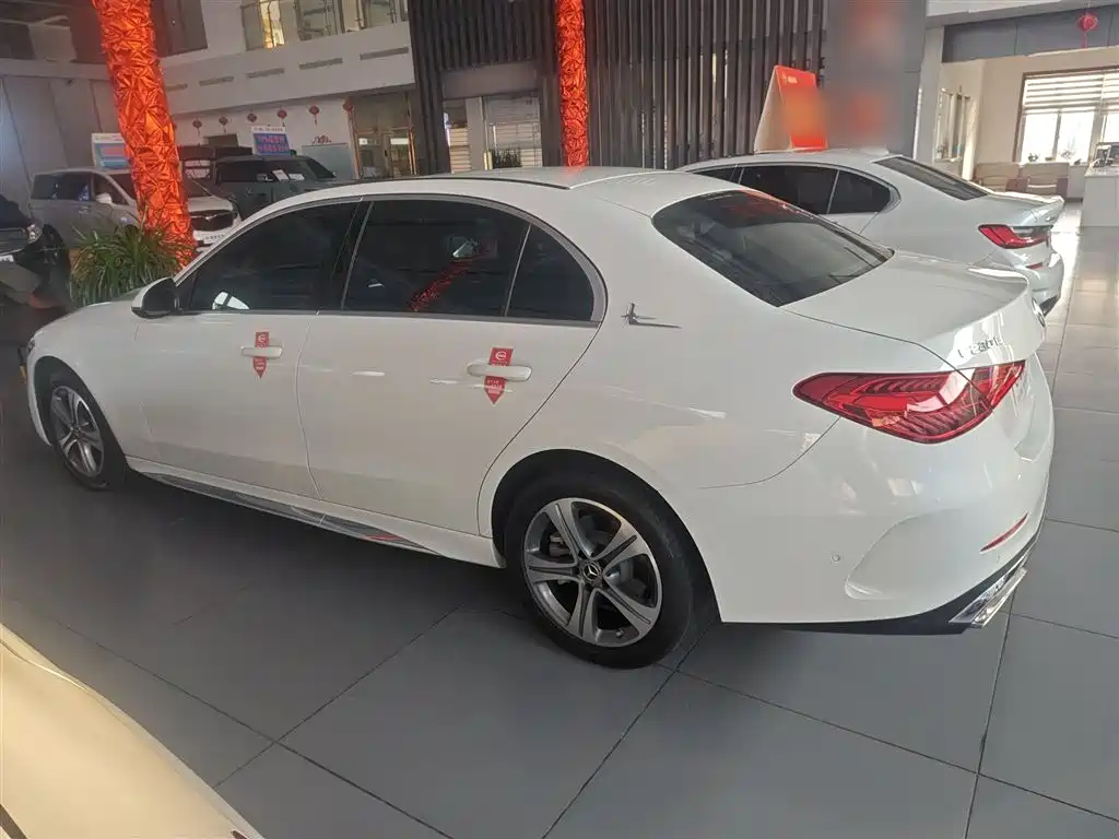 MERCEDES-BENZ C CLASS