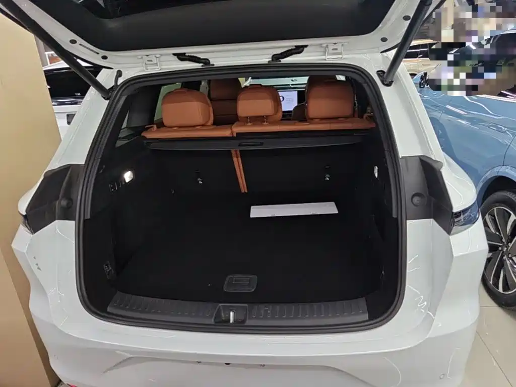 Li Auto Li L6 — миниатюра 19