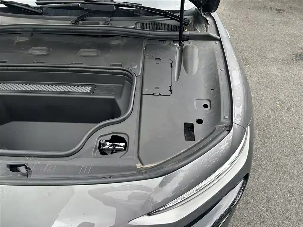 Audi A6L e-tron — миниатюра 22