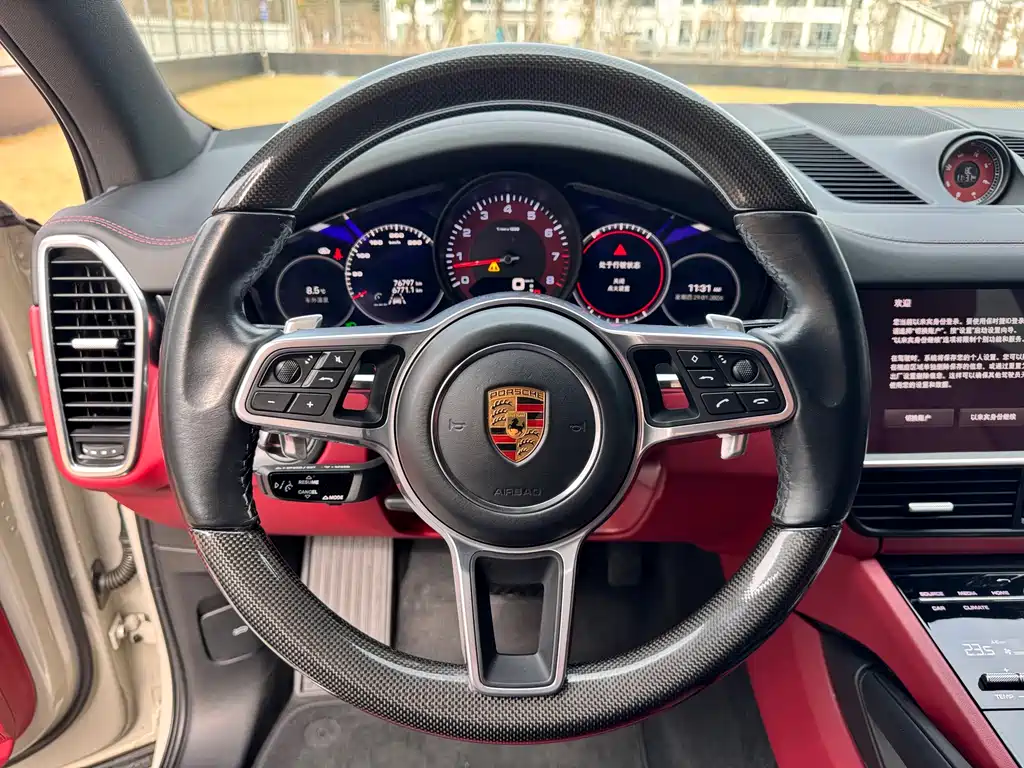 PORSCHE CAYENNE