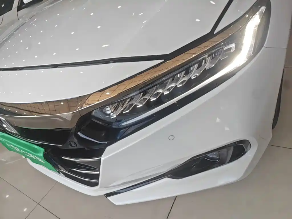Honda Accord — миниатюра 24