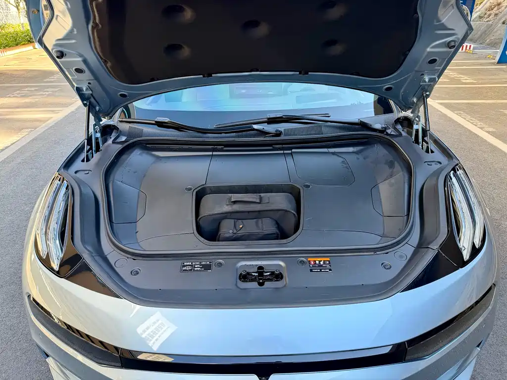 ZEEKR EXTREME KRYPTON 001