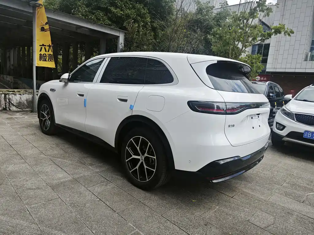 AITO Wenjie 问界M6 — миниатюра 5