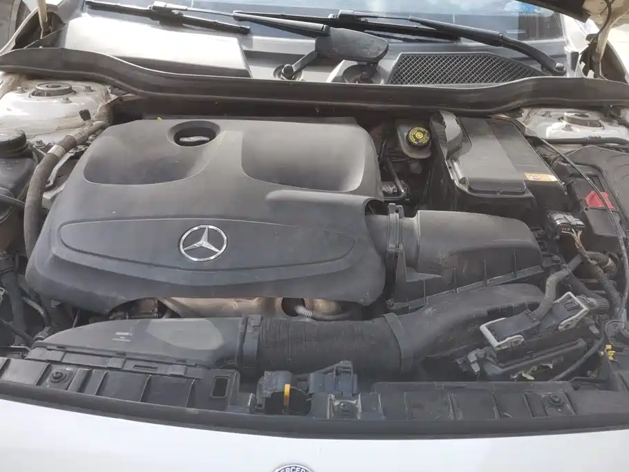Mercedes-Benz GLA — миниатюра 10