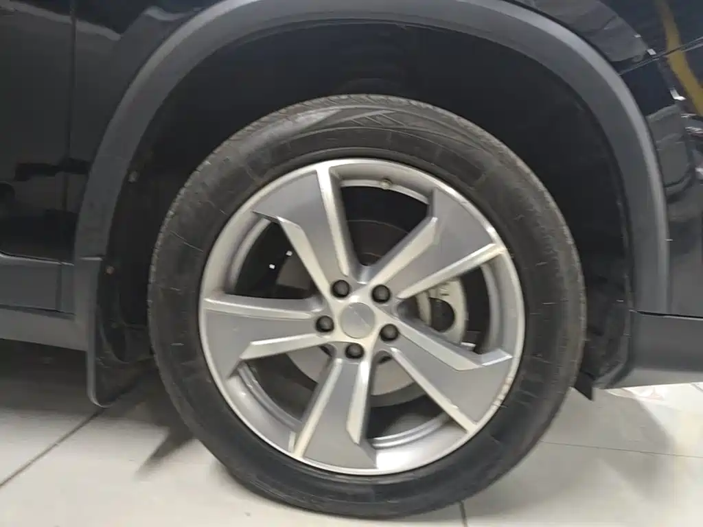Geely Haoyue L — миниатюра 25