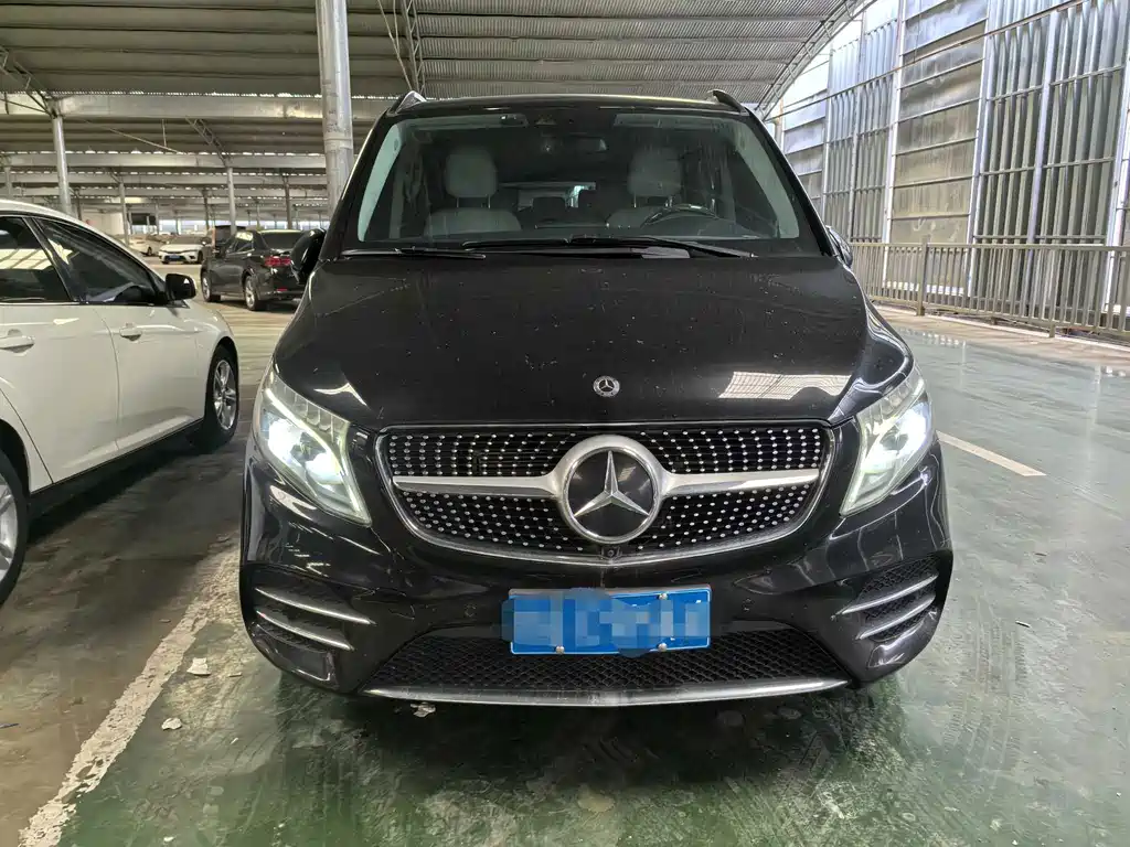 Mercedes-Benz V-Class — миниатюра 2