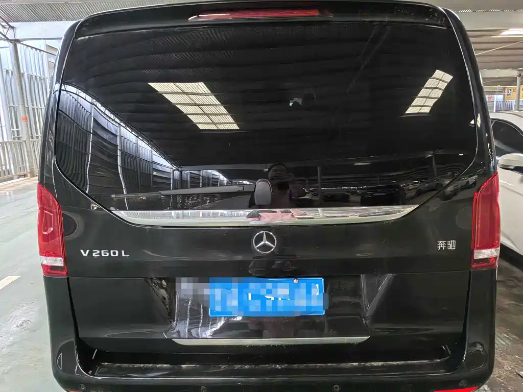 Mercedes-Benz V-Class — миниатюра 5