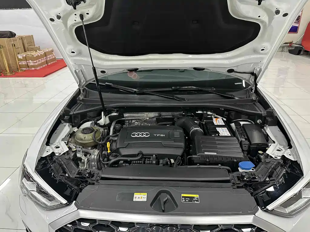 Audi Q3 Sportback - фото 19