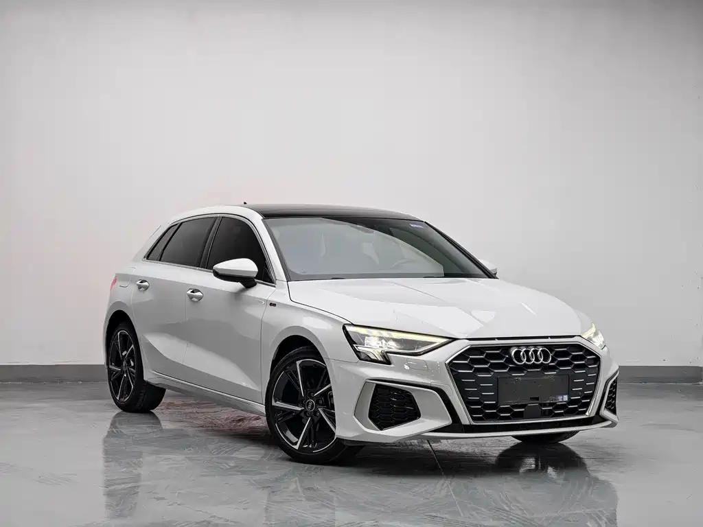 Audi A3 2023 — фото 2