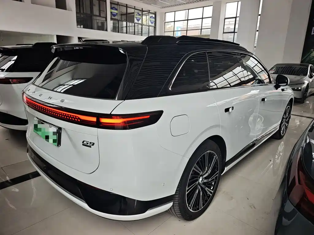 XPeng G9 — миниатюра 18