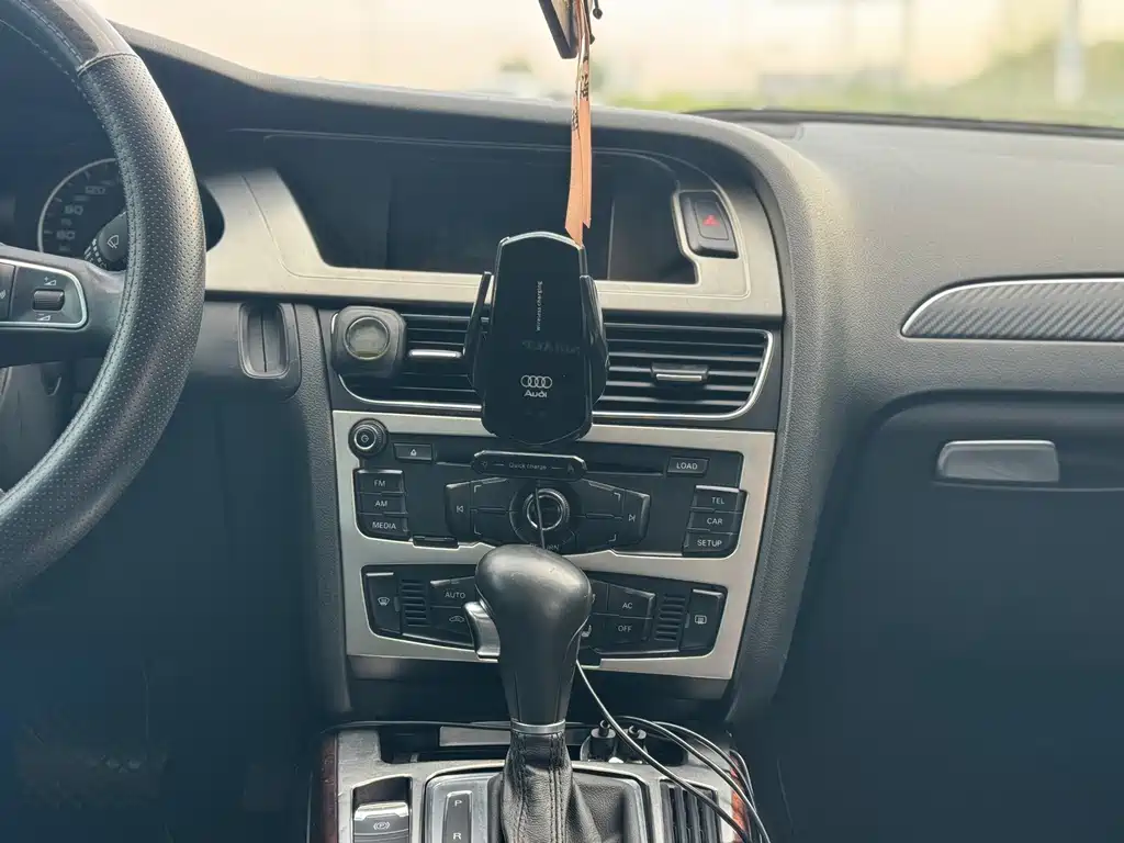Audi A4L — миниатюра 11