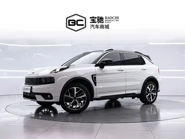 Lynk & Co 01