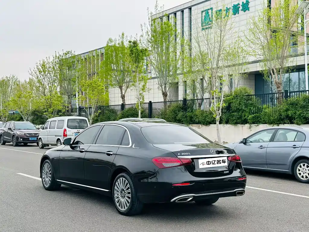 Mercedes-Benz E-Class E 2021 E 300 L Fashion