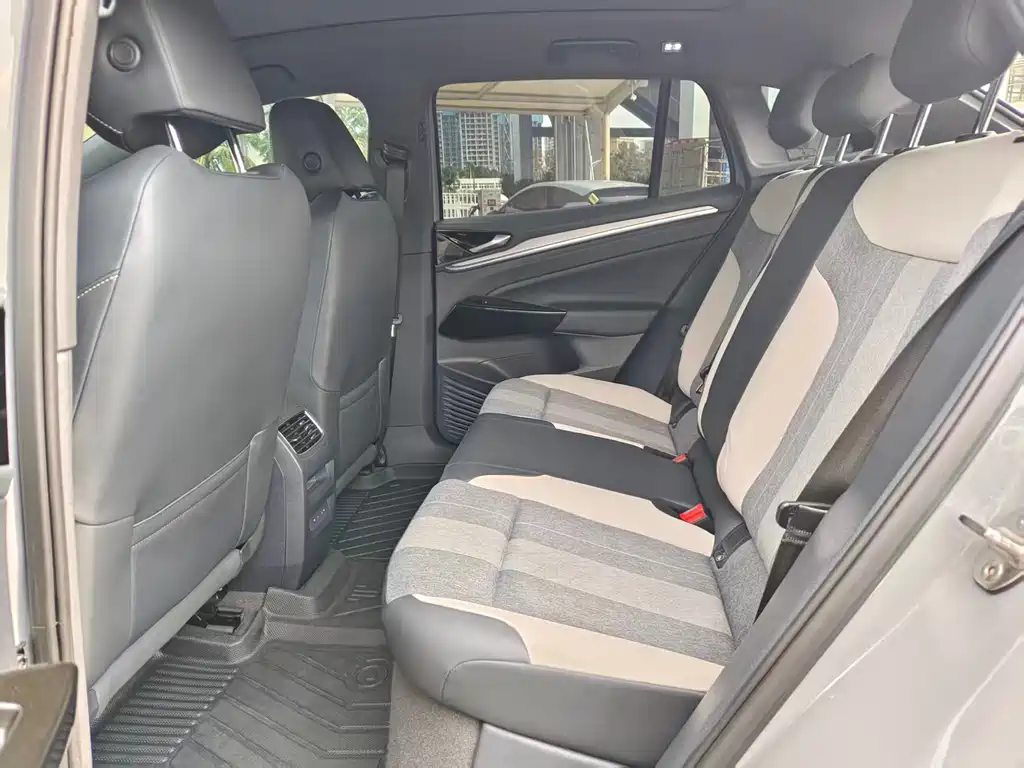 VOLKSWAGEN ID.4 CROZZ