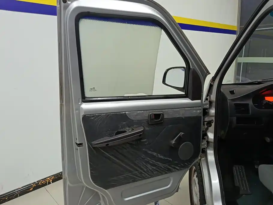 Wuling Rongguang — миниатюра 7