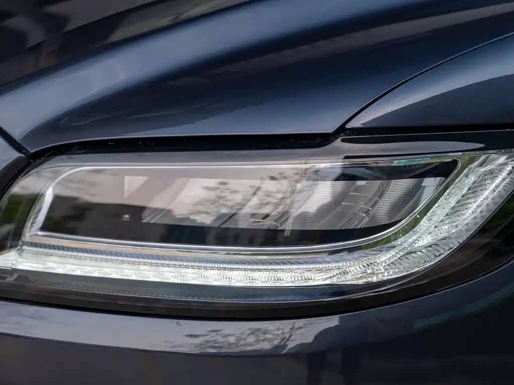 Lincoln Nautilus 2021 2.0T Premium