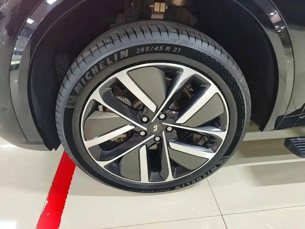Li Auto Li L9 — миниатюра 23