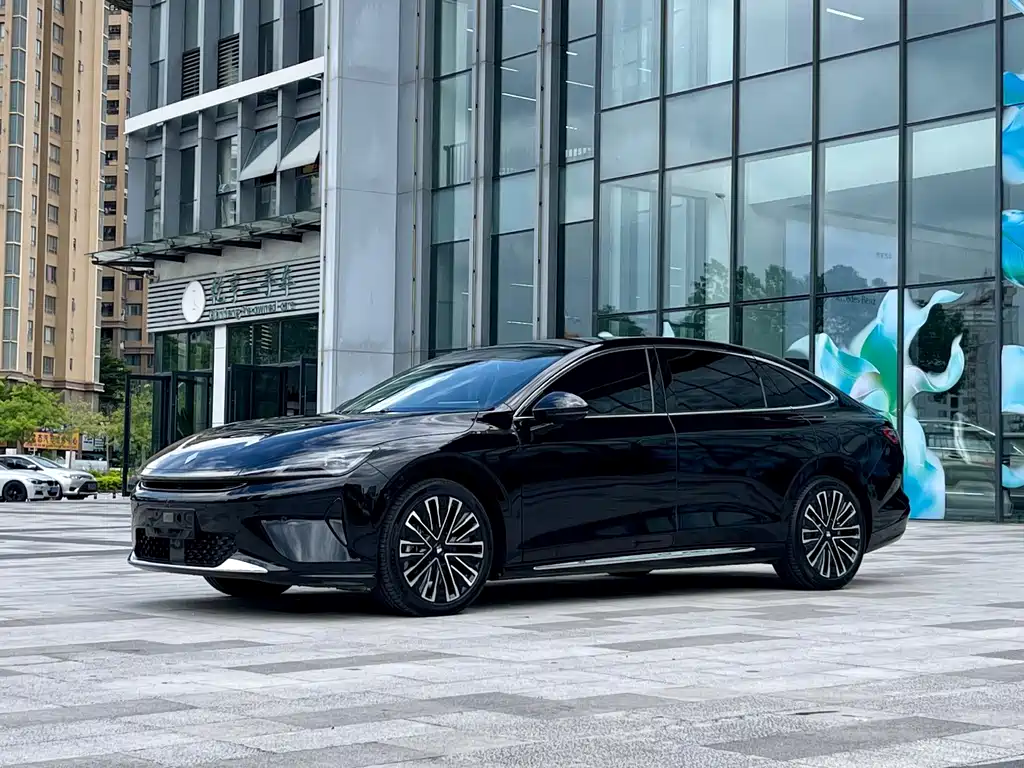 Baojun Очень приятно.