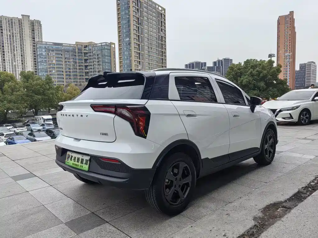 GEELY GEOMETRY E FIREFLY