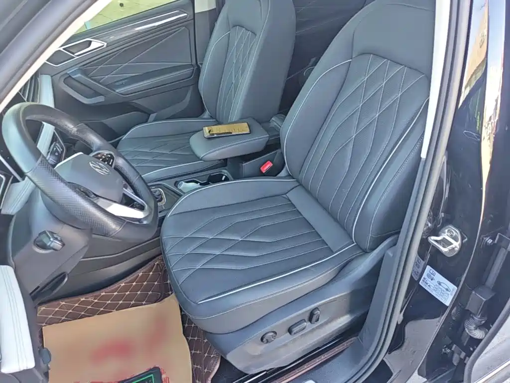 Volkswagen Tiguan L — миниатюра 15