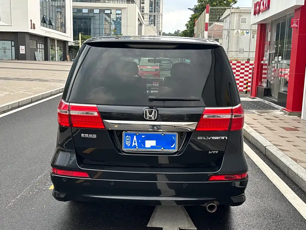 Honda Elysion — миниатюра 3