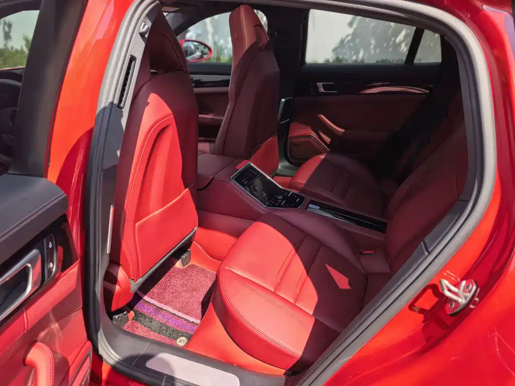 Porsche Panamera — миниатюра 5