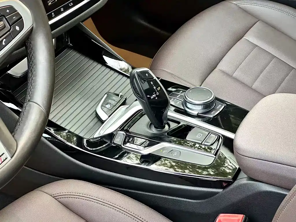 BMW X3 — миниатюра 11
