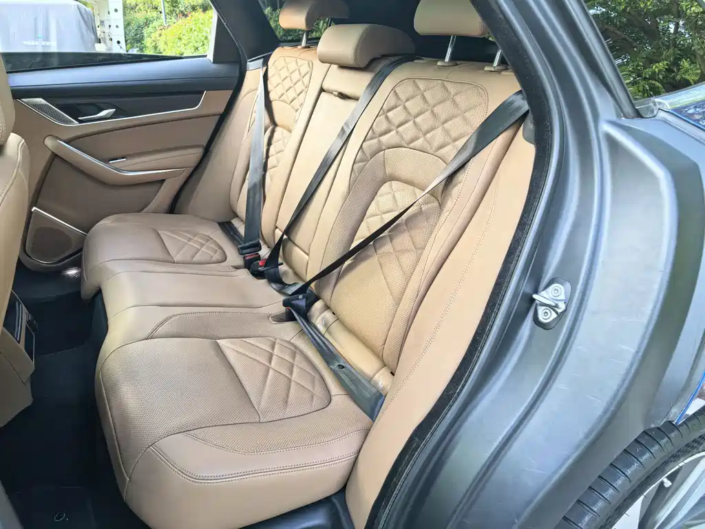 Jaguar F-PACE — миниатюра 10