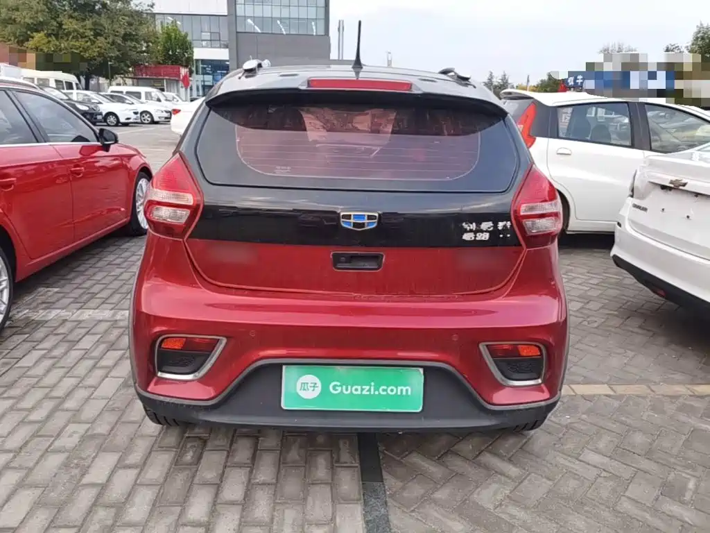 Geely Vision X1 — миниатюра 6