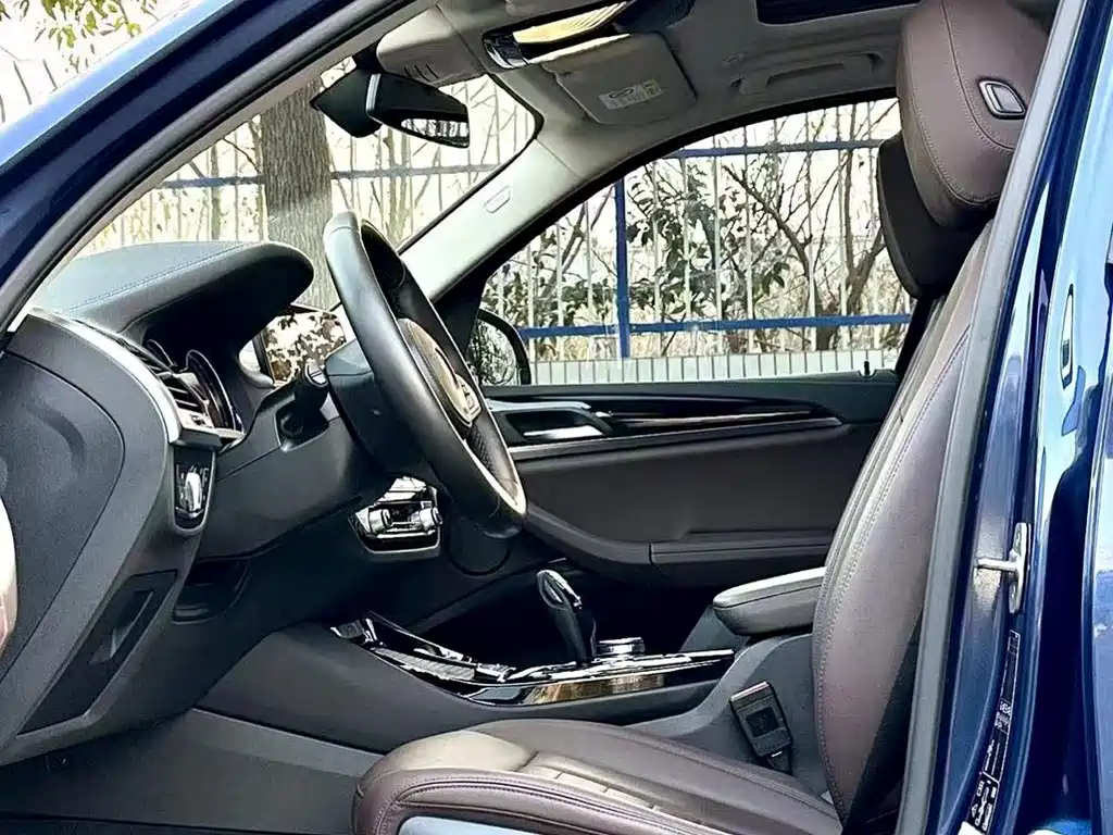 BMW X3 — миниатюра 7