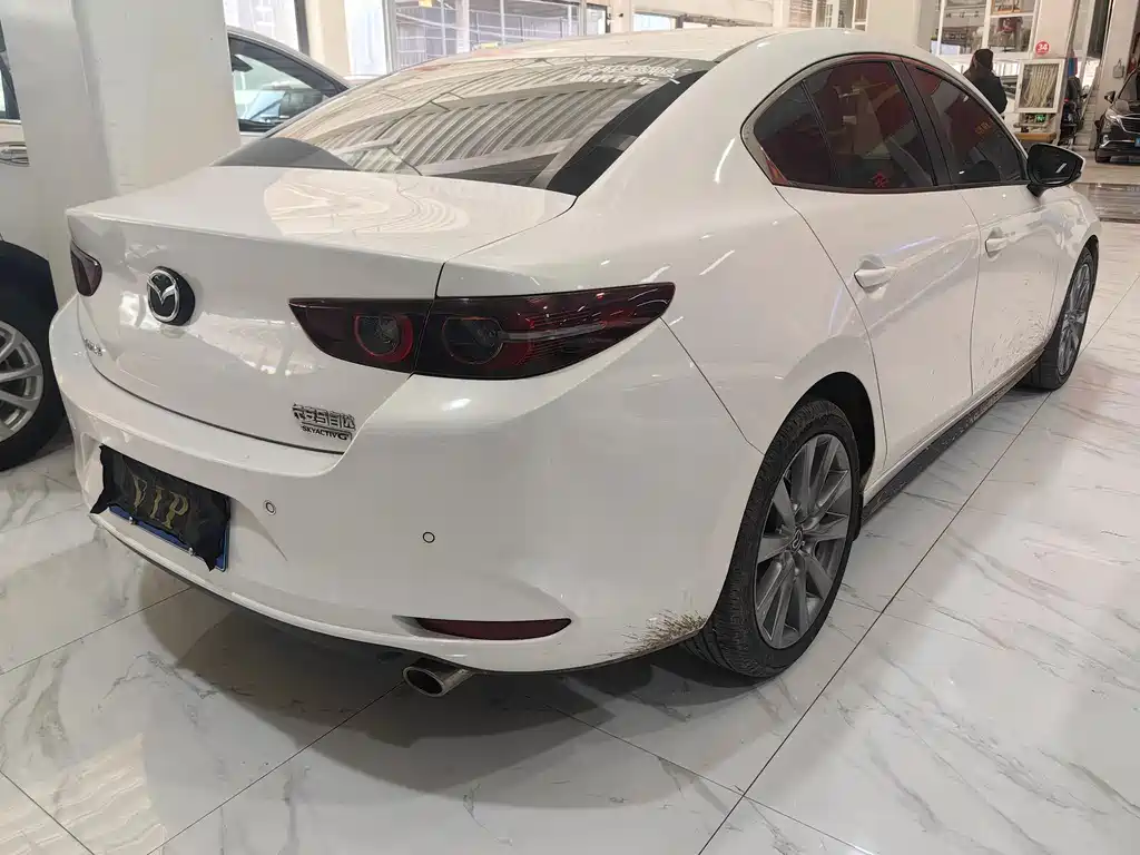 MAZDA 3 ANGKESAILA