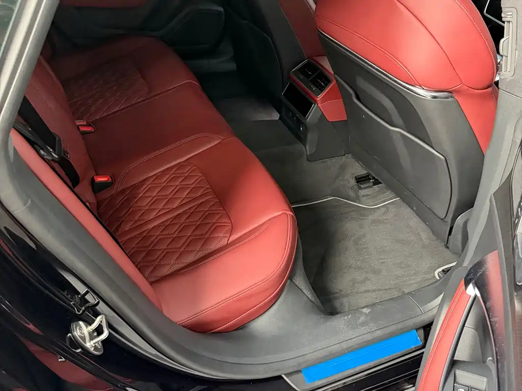 Audi A7L — миниатюра 6