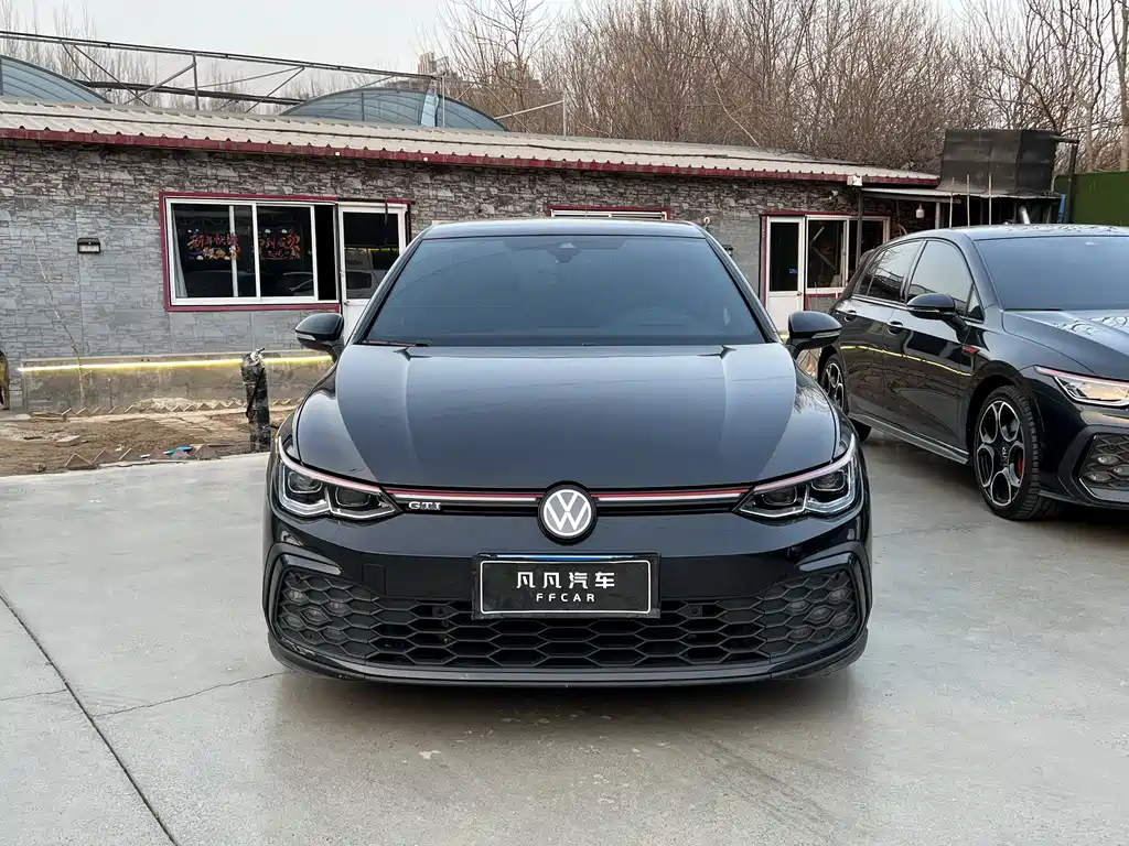 VOLKSWAGEN GOLF GTI