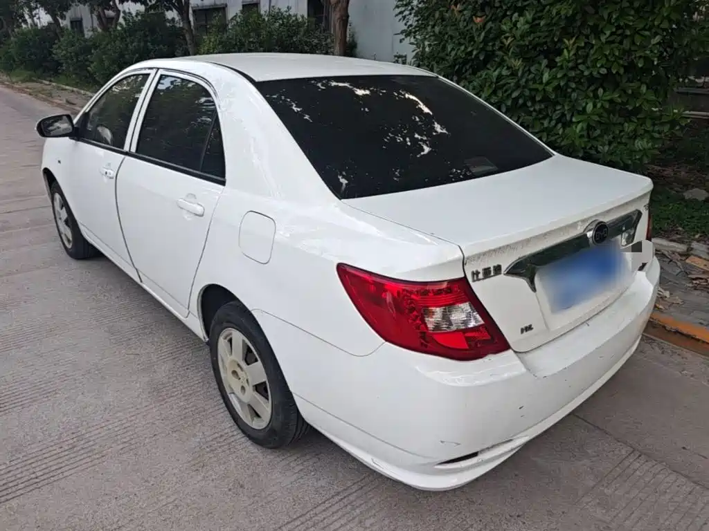 BYD F3 — миниатюра 5
